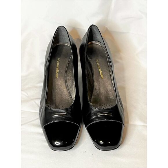 Naturalizer Black Leather Slip On Pump Size 9D/B - Picture 1 of 5